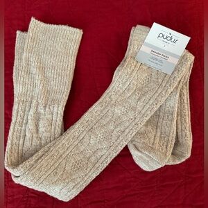 Pudus Knee- High Sweater Socks
